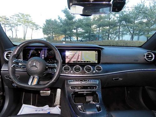 벤츠 E-클래스 W213 E220d 4MATIC AMG라인 사진 모두보기