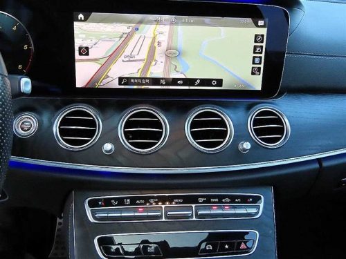 벤츠 E-클래스 W213 E220d 4MATIC AMG라인 사진 14