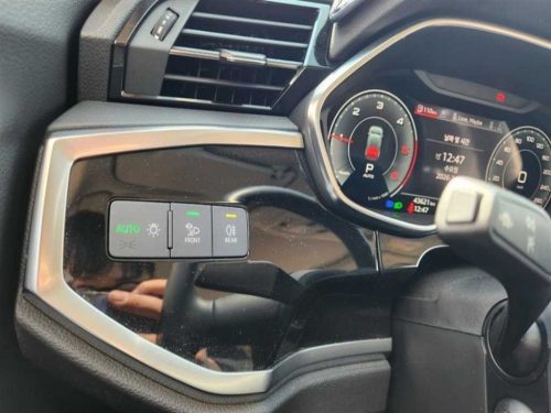아우디 Q3 (F3) 35 TDI 사진 10