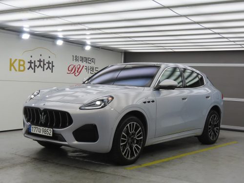 마세라티 그레칼레 2.0 AWD