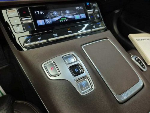 Hyundai The New Grandeur IG LPI 3.0 Premium (Rental Car) photo 8