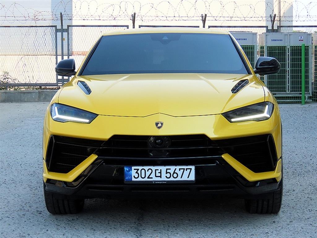 람보르기니 우루스 4.0 V8 S
