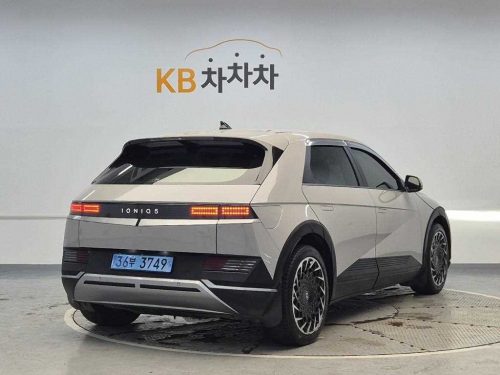 Hyundai Ioniq 5 Long Range Commercial photo 3