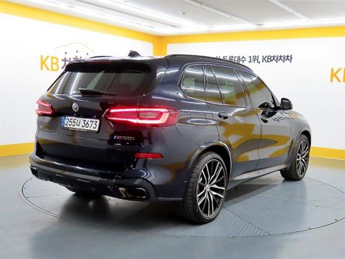 BMW X5 (G05) M50i 사진 모두보기