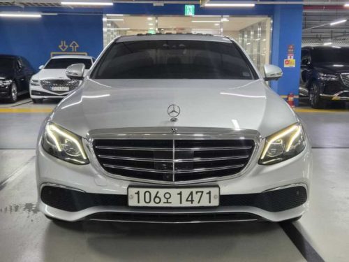 벤츠 E-클래스 W213 E300e 4MATIC 익스클루시브