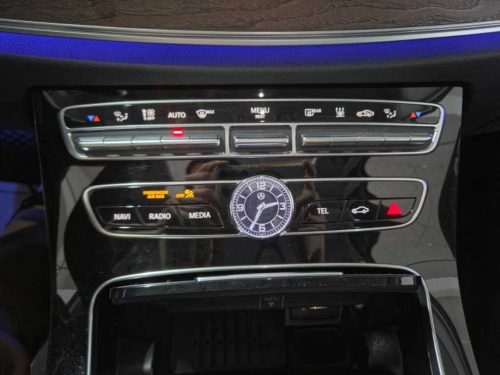 벤츠 E-클래스 W213 E300e 4MATIC 익스클루시브 사진 11