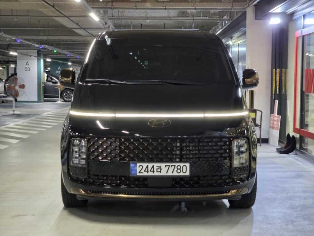 현대 스타리아 2WD 디젤 라운지 프레스티지