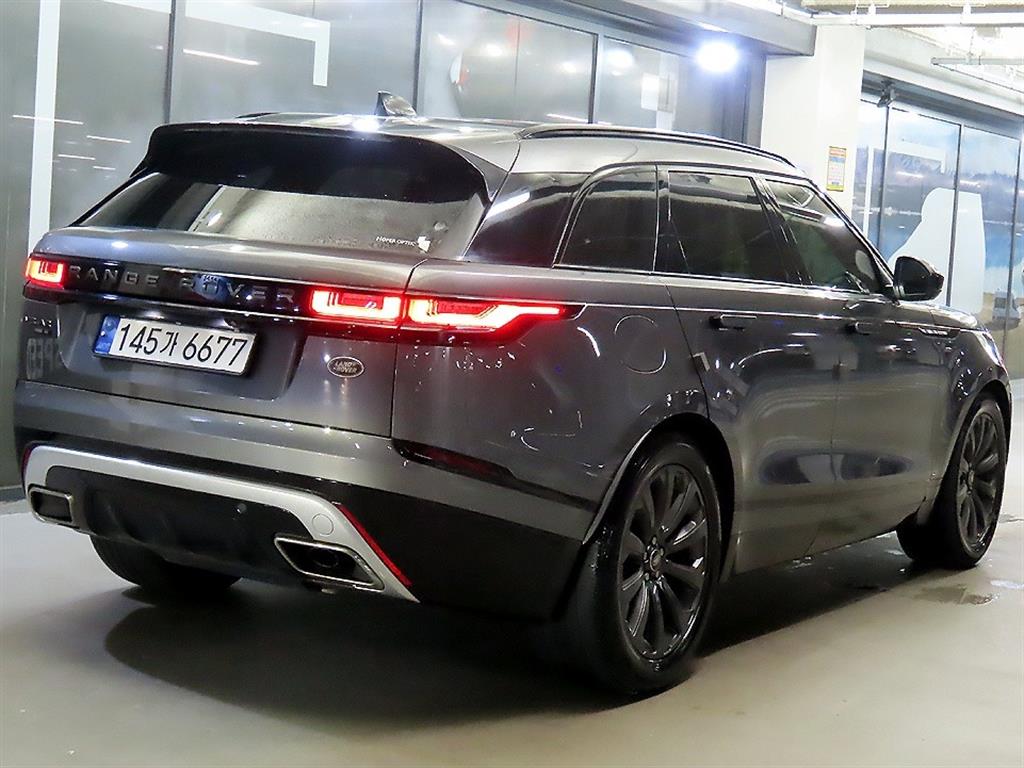 랜드로버 레인지로버 벨라 3.0 D300 R-다이나믹 HSE 사진 4