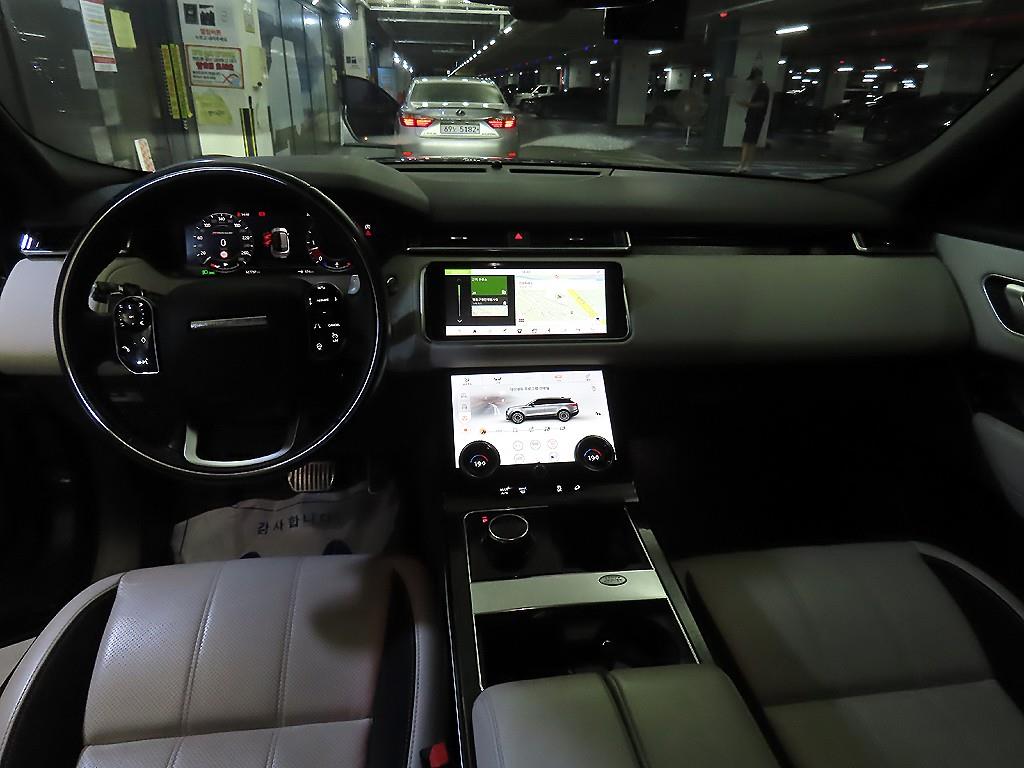 랜드로버 레인지로버 벨라 3.0 D300 R-다이나믹 HSE 사진 10