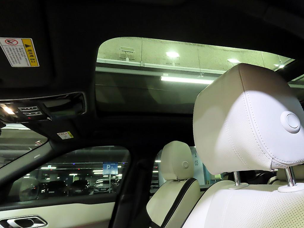 랜드로버 레인지로버 벨라 3.0 D300 R-다이나믹 HSE 사진 16