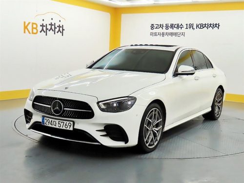 벤츠 E-클래스 W213 E220d 4MATIC AMG라인 사진 2