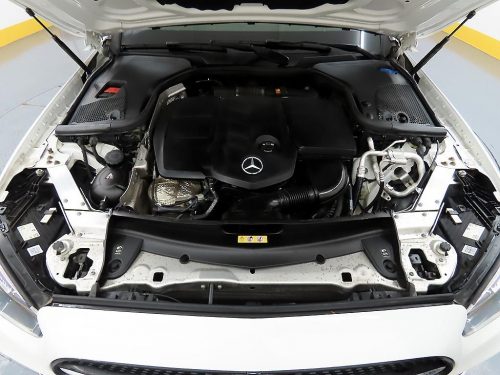 벤츠 E-클래스 W213 E220d 4MATIC AMG라인 사진 19