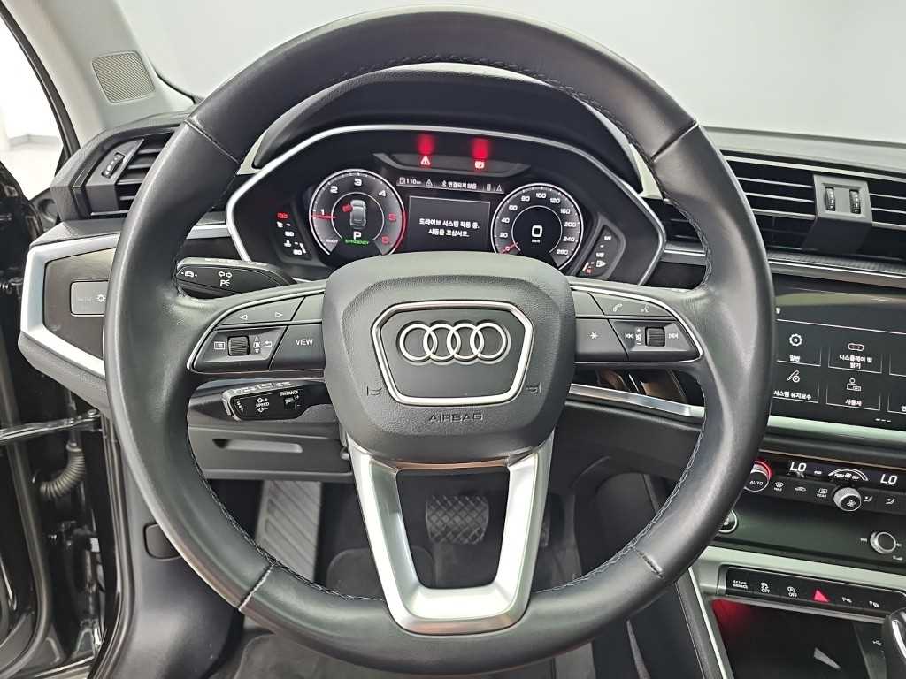 아우디 Q3 (F3) 35 TDI 스포트백 사진 9