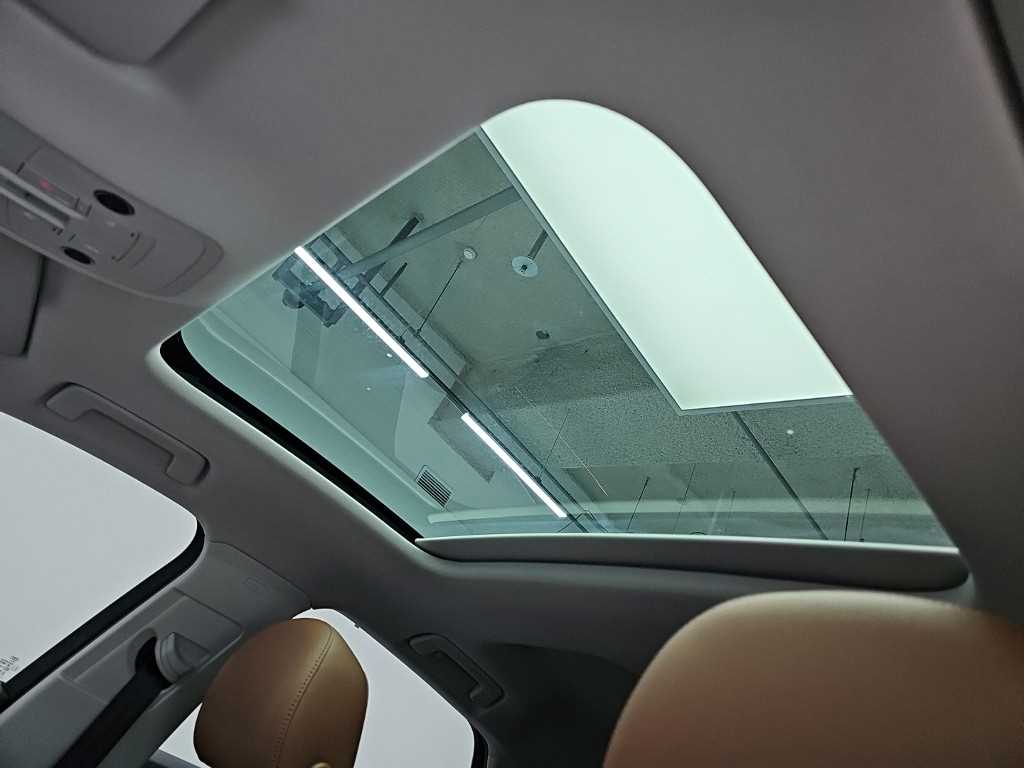 아우디 Q3 (F3) 35 TDI 스포트백 사진 13