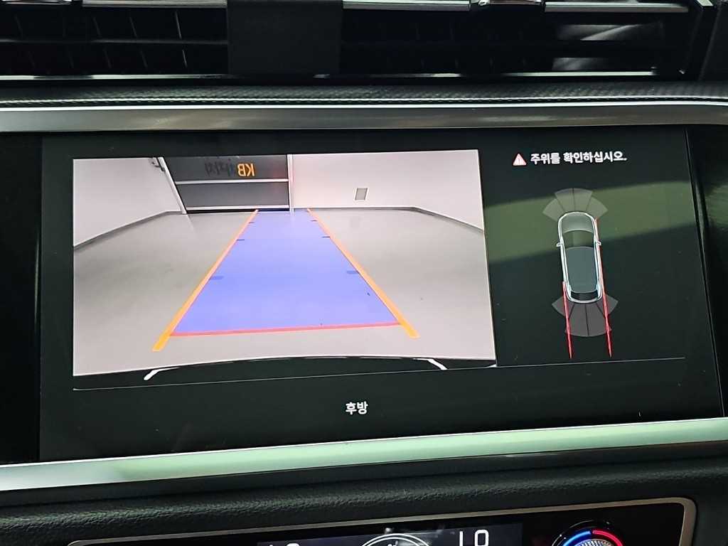 아우디 Q3 (F3) 35 TDI 스포트백 사진 15