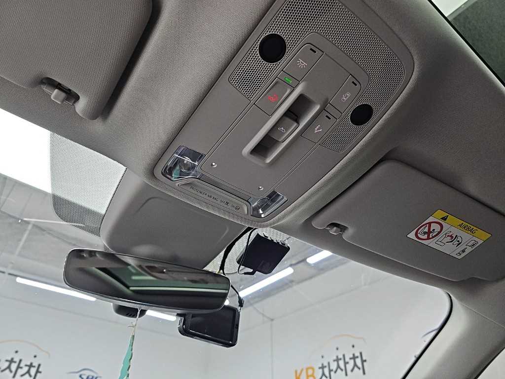 아우디 Q3 (F3) 35 TDI 스포트백 사진 16