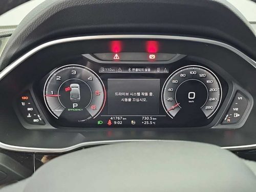 아우디 Q3 (F3) 35 TDI 스포트백 사진 6