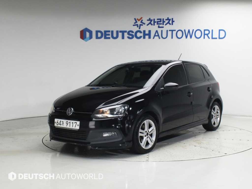 폭스바겐 폴로 1.6 TDI R-LINE 사진 1