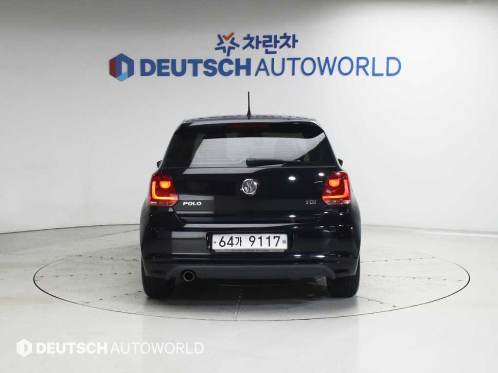 폭스바겐 폴로 1.6 TDI R-LINE 사진 4