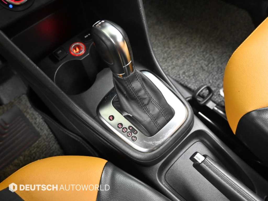 폭스바겐 폴로 1.6 TDI R-LINE 사진 9