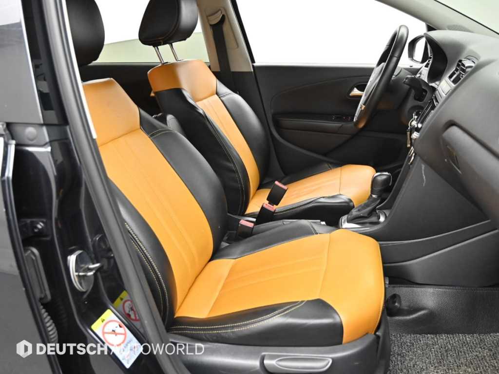 폭스바겐 폴로 1.6 TDI R-LINE 사진 10