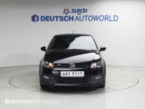 폭스바겐 폴로 1.6 TDI R-LINE 사진 3