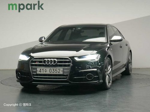 아우디 S6 4.0 TFSI 콰트로