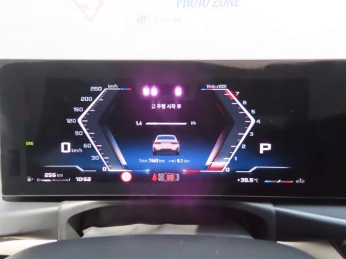 BMW M3 (G80) 컴패티션 사진 9