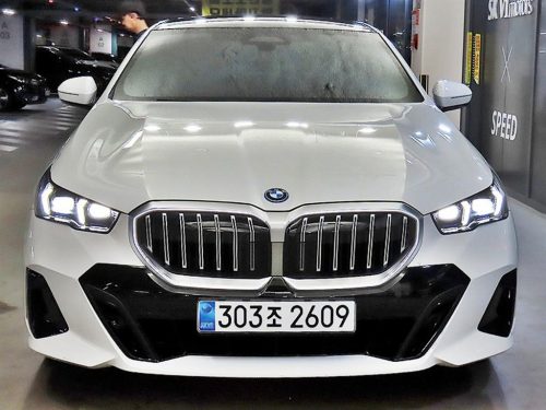 BMW 5시리즈 (G60) 530e xDrive 사진 2
