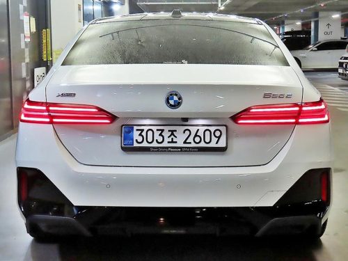 BMW 5시리즈 (G60) 530e xDrive 사진 5