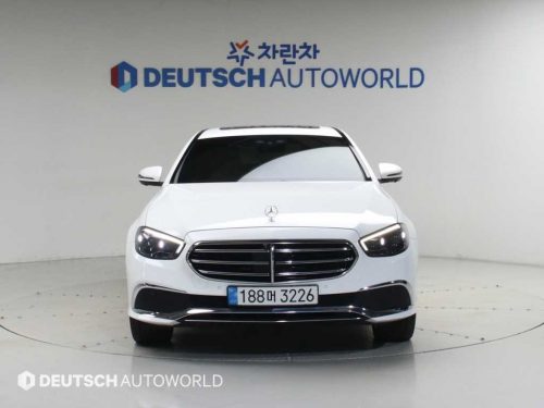 벤츠 E-클래스 W213 E350 4MATIC 아방가르드 사진 3