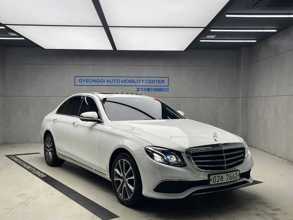 벤츠 E-클래스 W213 E300 익스클루시브