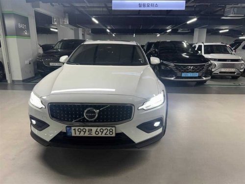 볼보 V60 크로스 컨트리 2세대 2.0 B5 얼티메이트 AWD