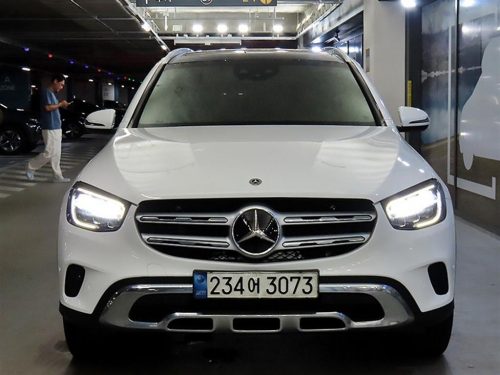 벤츠 GLC클래스 X253 GLC 300 e 4MATIC 사진 2
