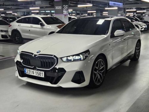 BMW 5시리즈 (G60) 523d xDrive 사진 3