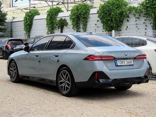 BMW 5시리즈 (G60) 520i 사진 3