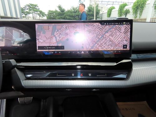 BMW 5시리즈 (G60) 520i 사진 14