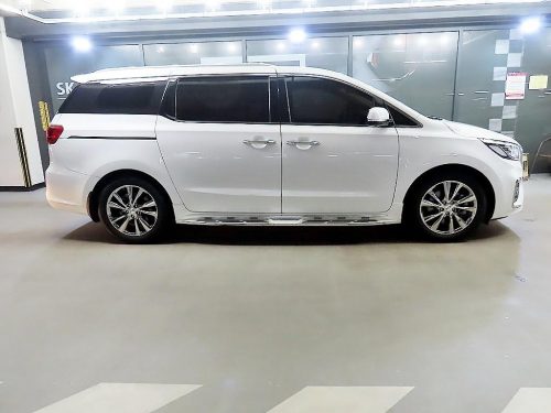 기아 더 뉴 카니발 디젤 9인승 노블레스 스페셜 사진 3