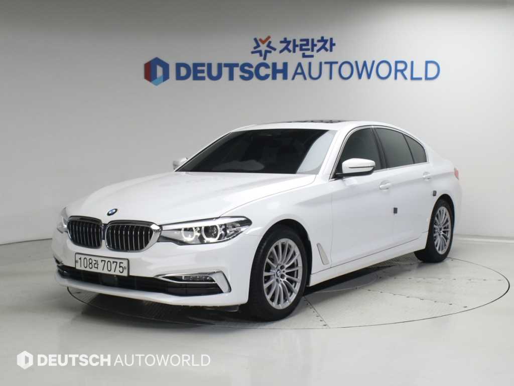 BMW 5시리즈 (G30) 520i 럭셔리 사진 1