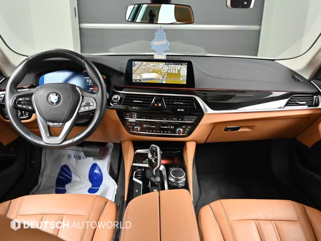 BMW 5시리즈 (G30) 520i 럭셔리 사진 7
