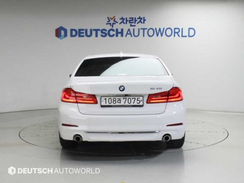 BMW 5시리즈 (G30) 520i 럭셔리 사진 4