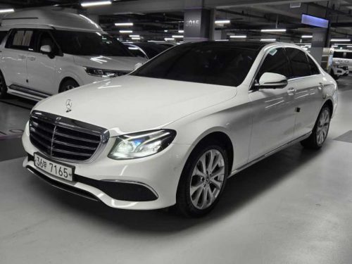 벤츠 E-클래스 W213 E300 4MATIC 아방가르드 사진 2