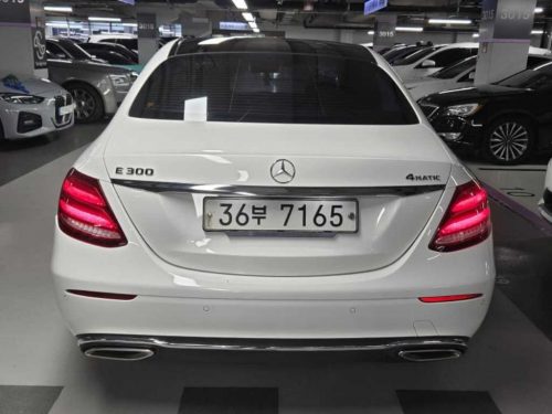 벤츠 E-클래스 W213 E300 4MATIC 아방가르드 사진 4
