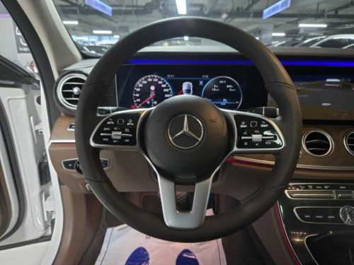 벤츠 E-클래스 W213 E300 4MATIC 아방가르드 사진 모두보기