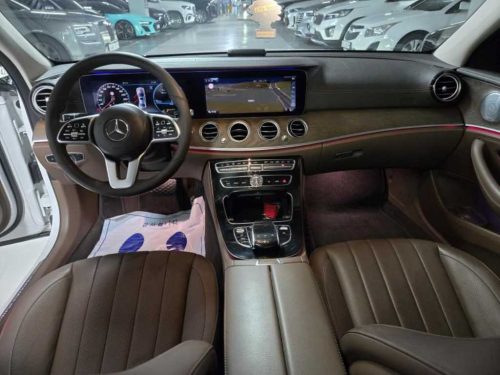 벤츠 E-클래스 W213 E300 4MATIC 아방가르드 사진 9