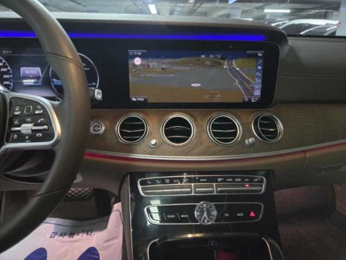 벤츠 E-클래스 W213 E300 4MATIC 아방가르드 사진 10