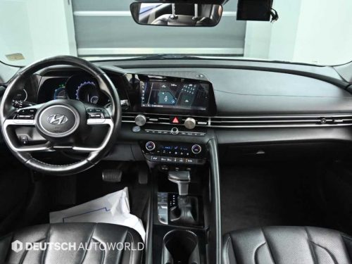 Hyundai Avante Hybrid (CN7) Modern View All Photos