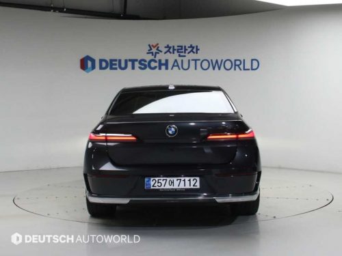 BMW 7시리즈 (G70) 740i sDrive M 스포츠 사진 4