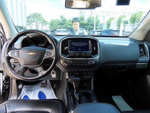 쉐보레 리얼 뉴 콜로라도 3.6 Z71-X 미드나잇 4WD 사진 모두보기