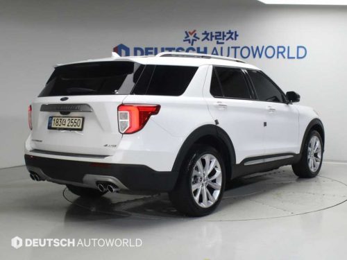 포드 익스플로러 6세대 3.0 AWD 플래티넘 사진 3